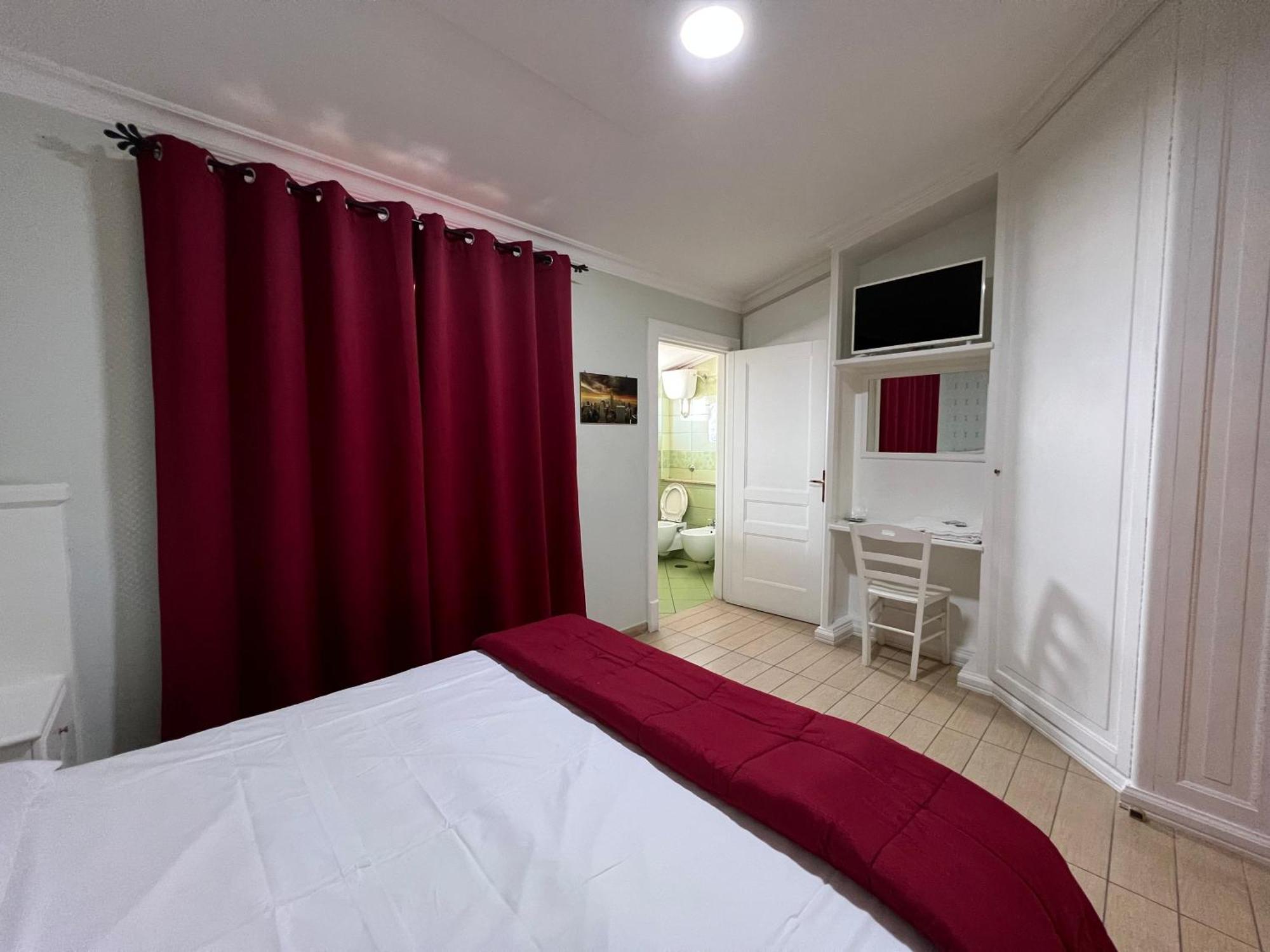 Hotel Tiffany Varcaturo Εξωτερικό φωτογραφία