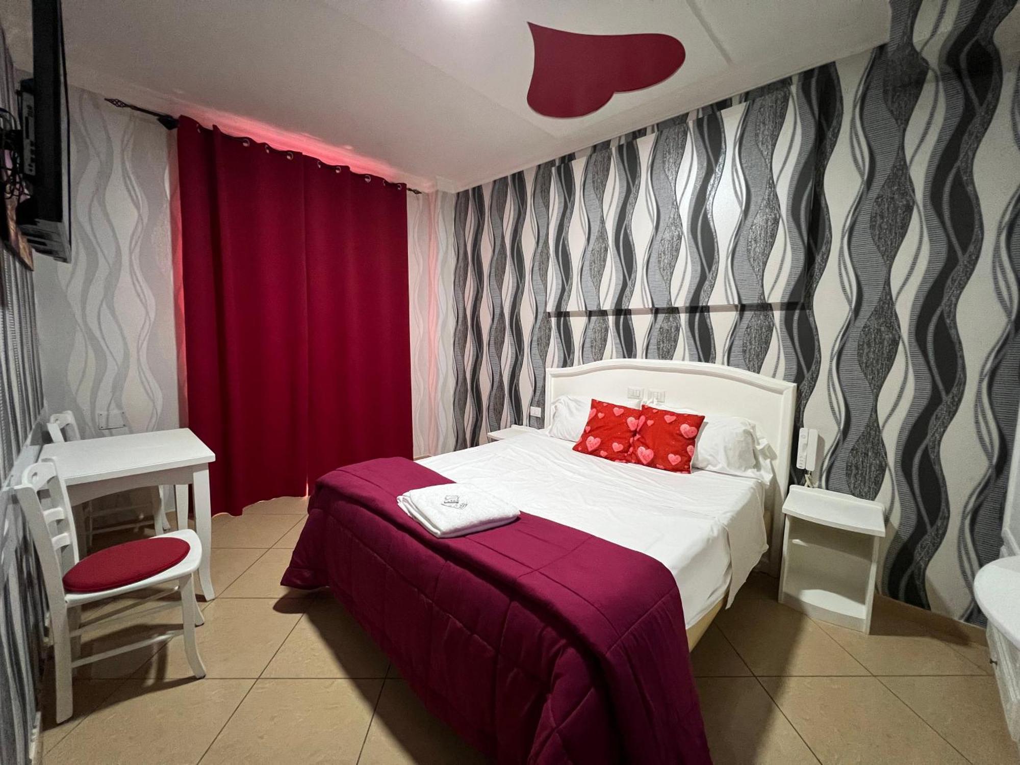 Hotel Tiffany Varcaturo Εξωτερικό φωτογραφία