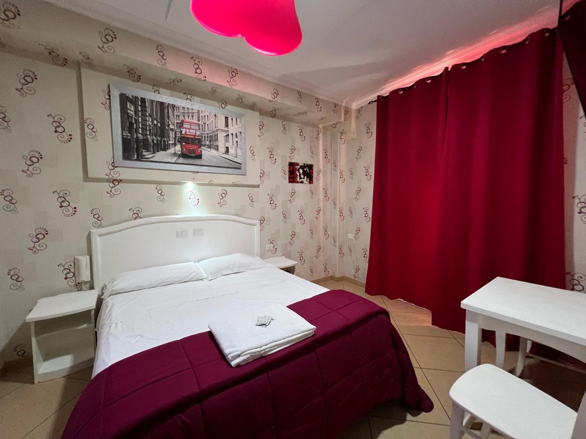 Hotel Tiffany Varcaturo Εξωτερικό φωτογραφία