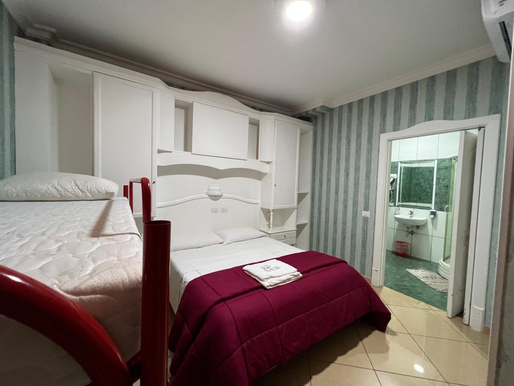 Hotel Tiffany Varcaturo Εξωτερικό φωτογραφία
