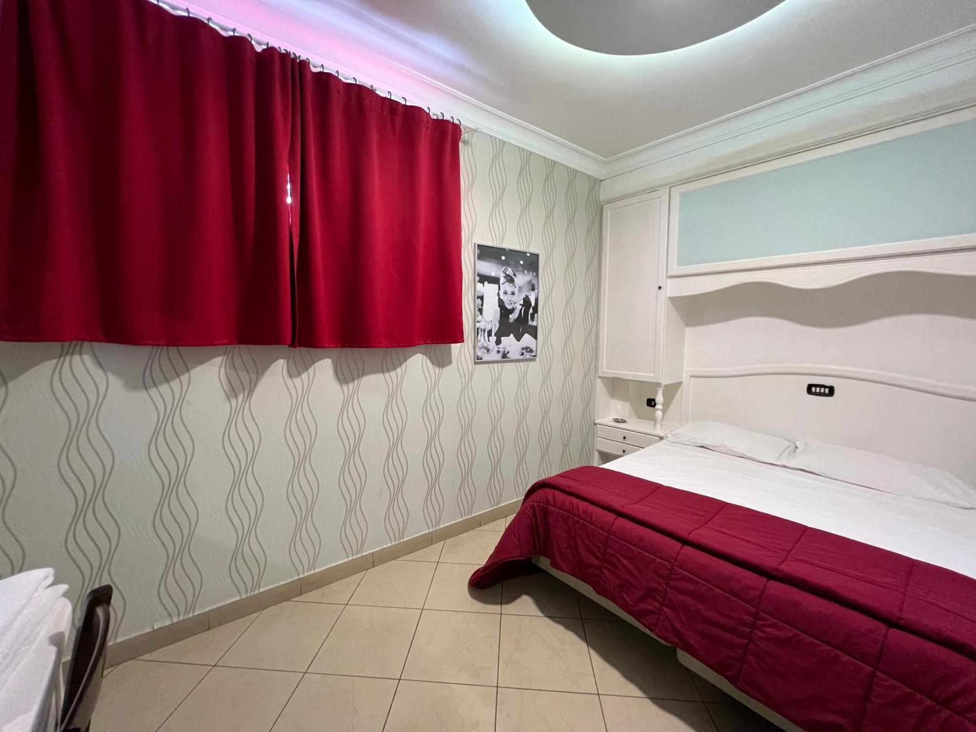 Hotel Tiffany Varcaturo Εξωτερικό φωτογραφία